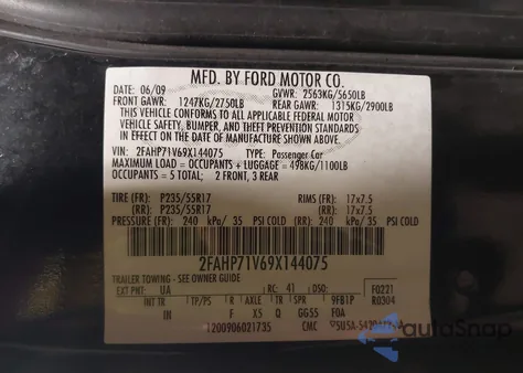 2009 Ford Crown Victoria Police/Police Interceptor z USA, uszkodzony, nr VIN 2FAHP71V69X144075